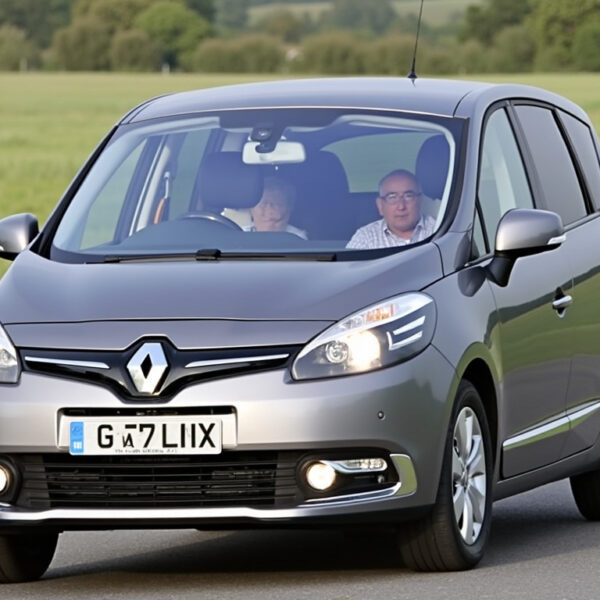 Renault Scenic – opinie, cena, dane techniczne, wymiary, spalanie, osiągi