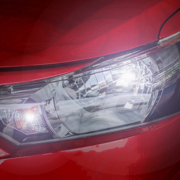 Najnowsze technologie w oświetleniu samochodowym: LED, laser i matrix.