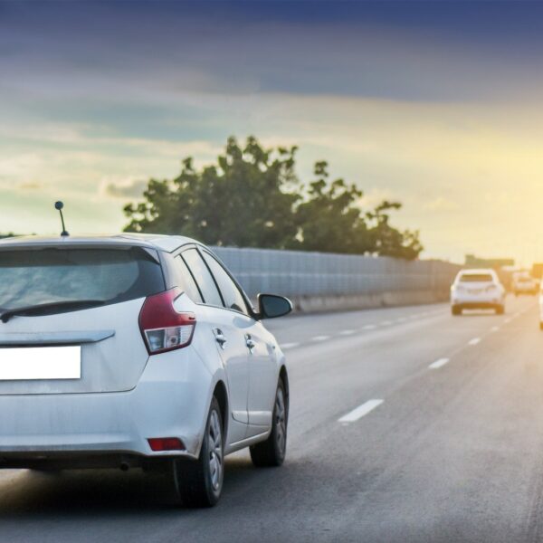 Wpływ prędkości na zużycie paliwa: Fakty kontra mity