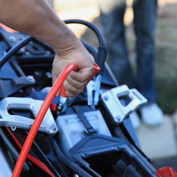 Elektryfikacja motocykli: Przyszłość jednośladów na prąd