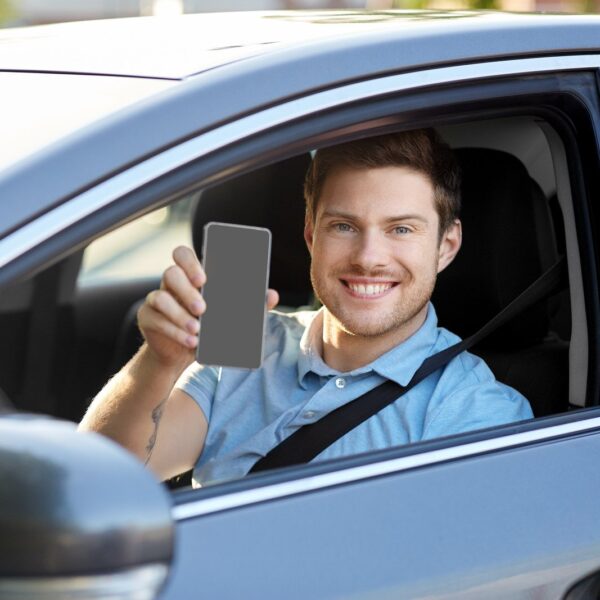 Top 10 gadżetów motoryzacyjnych, które warto mieć w 2023 roku.